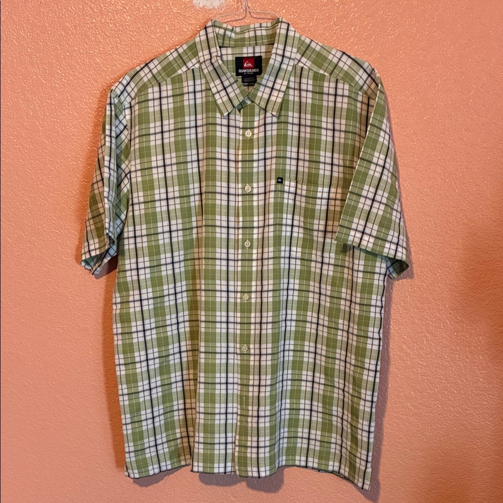 Quiksilver Green and White Plaid Short Sleeve Button-Down Shirt